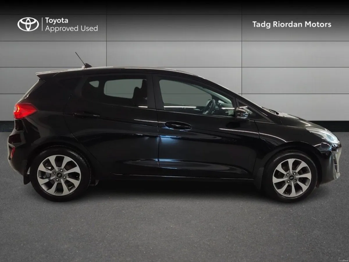 Ford Fiesta ZETEC 1.1 75PS M5 5DR 4DR - Image 3