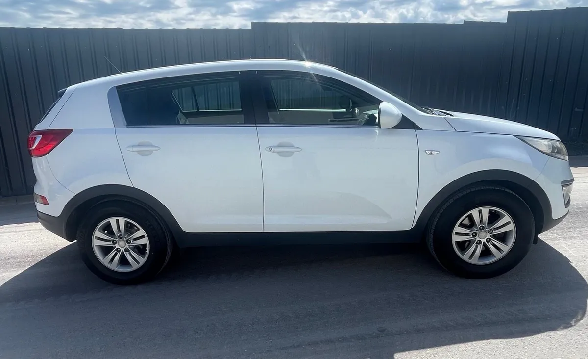 Kia Sportage 1.7 CRDI NEW NCT 08-27 - Image 2