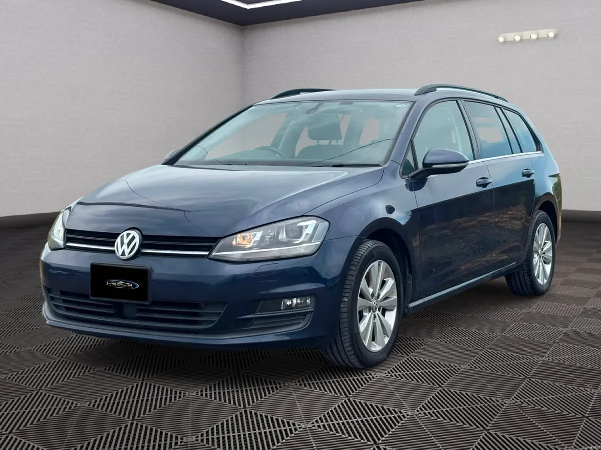 Volkswagen Golf Estate Automatic *ONLY 33KMS* - Image 2