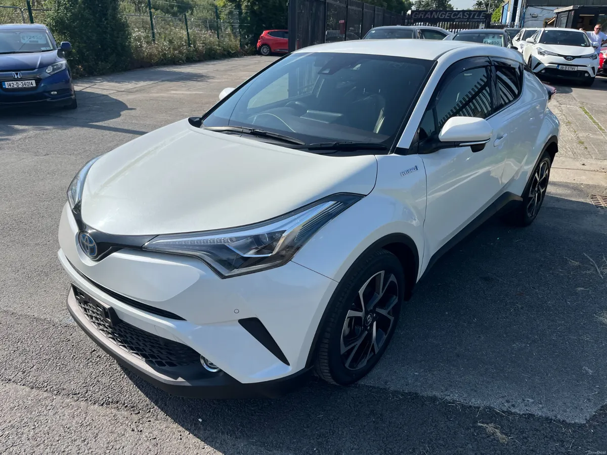 TOYOTA CHR 2019, 1.8 HYBRID AUTO HIGH SPEC LOW KMS - Image 3