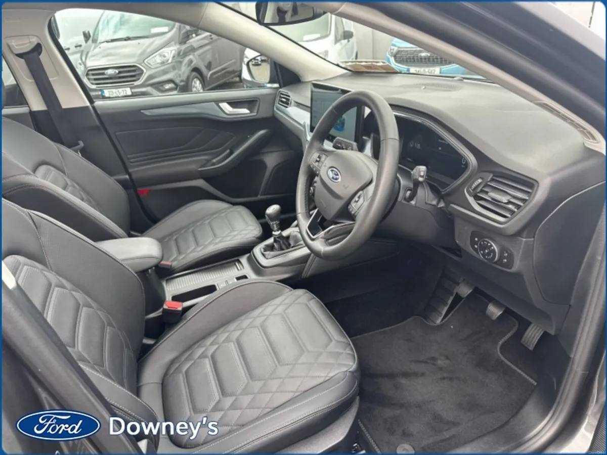 Ford Focus VIGNALE 1.0 PETROL ESTATE - Image 2