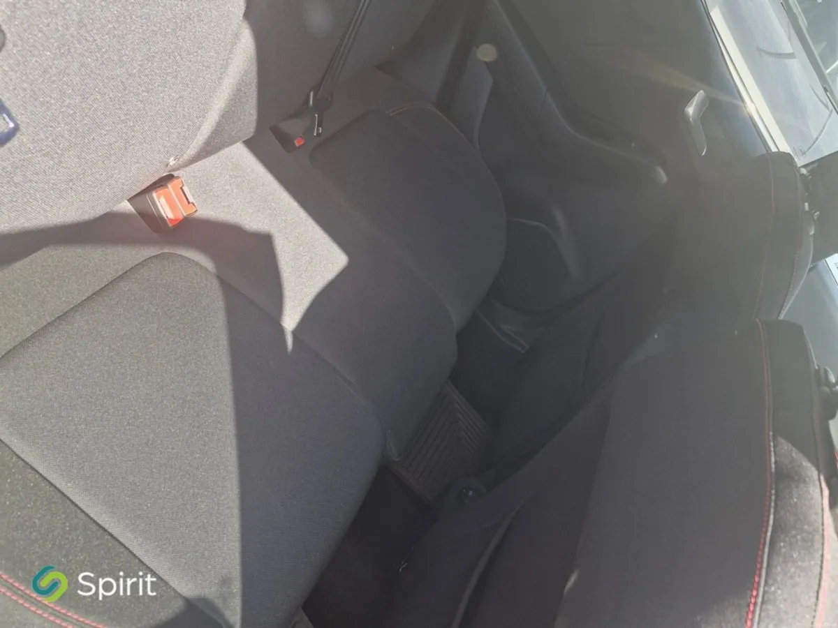 Ford Puma 1.0L EcoBoost Hybrid 125PS ST-Line - Image 5