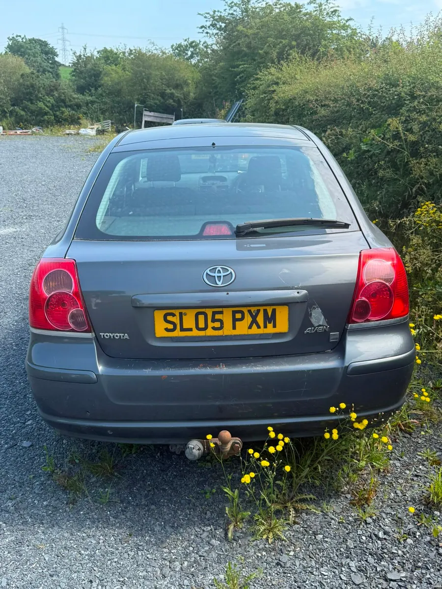 Toyota Avensis - Image 4