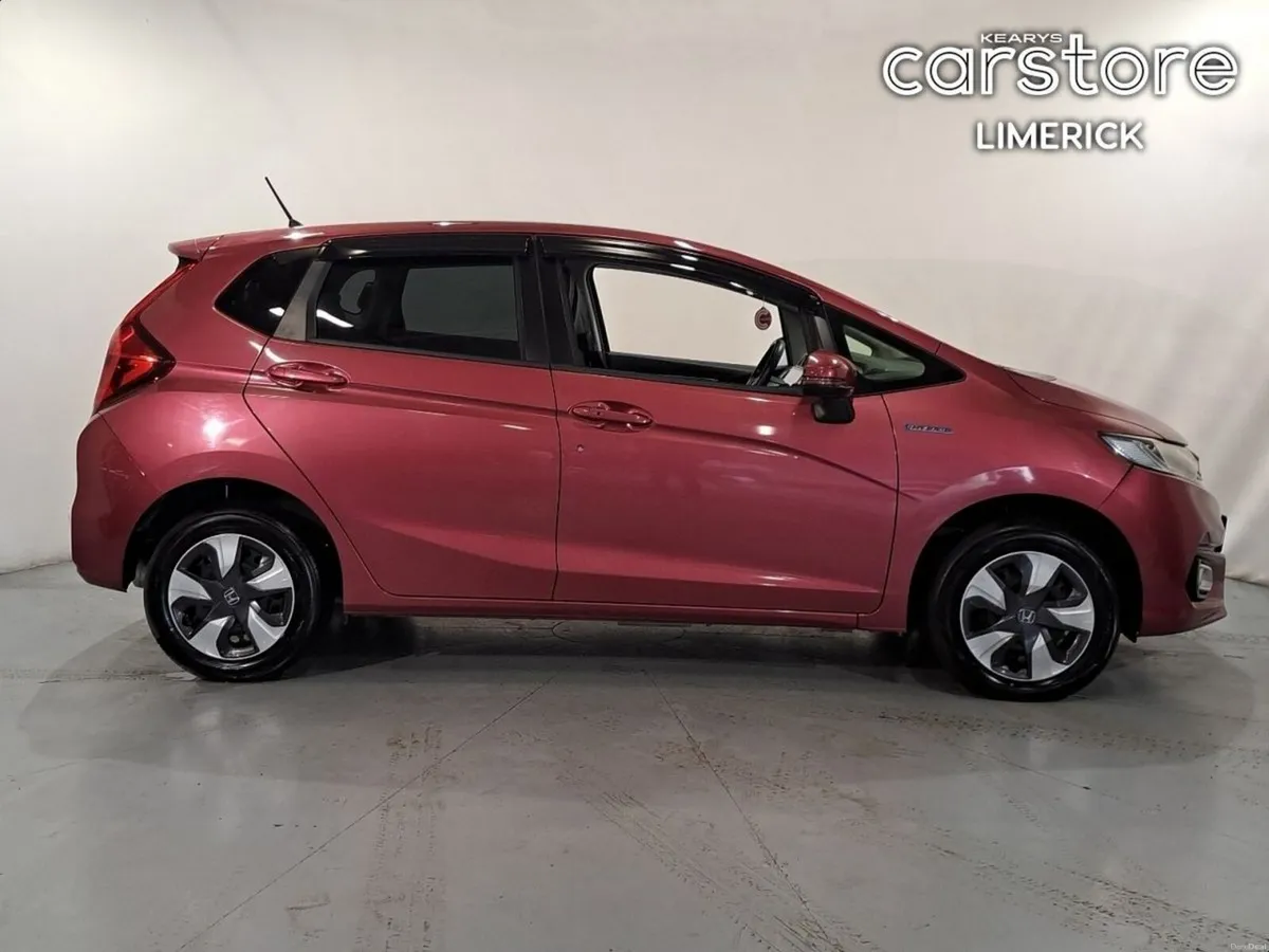 Honda Fit 1.5 HYBRID - Image 2
