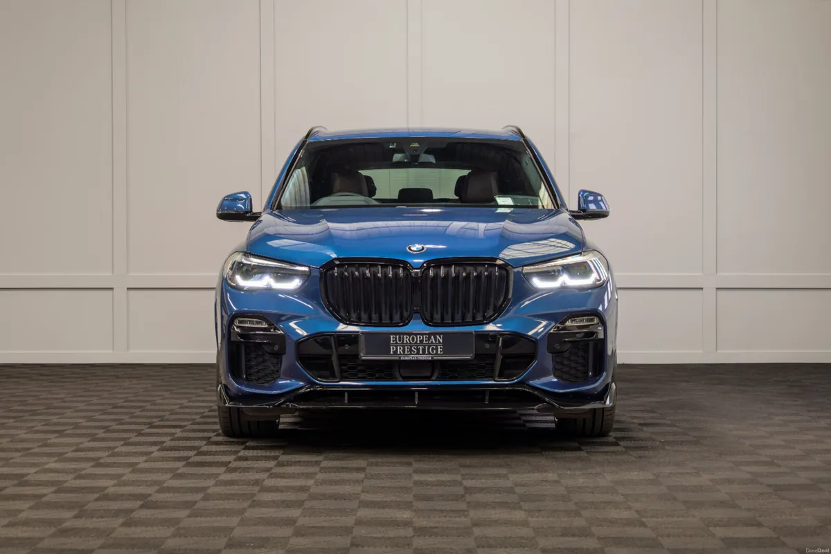 212 BMW X5 X-Drive 45e M-Sport - Image 2