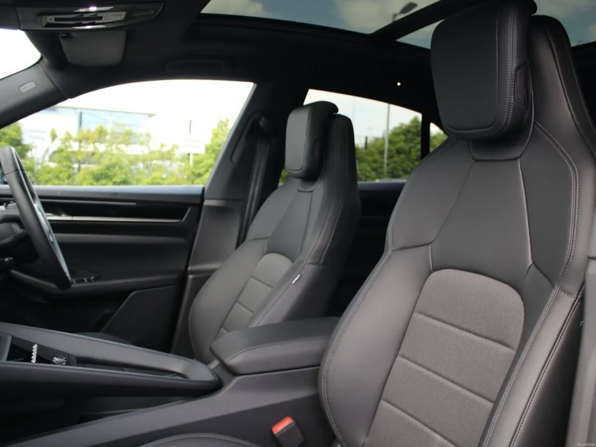 Porsche Macan Electric - Image 4