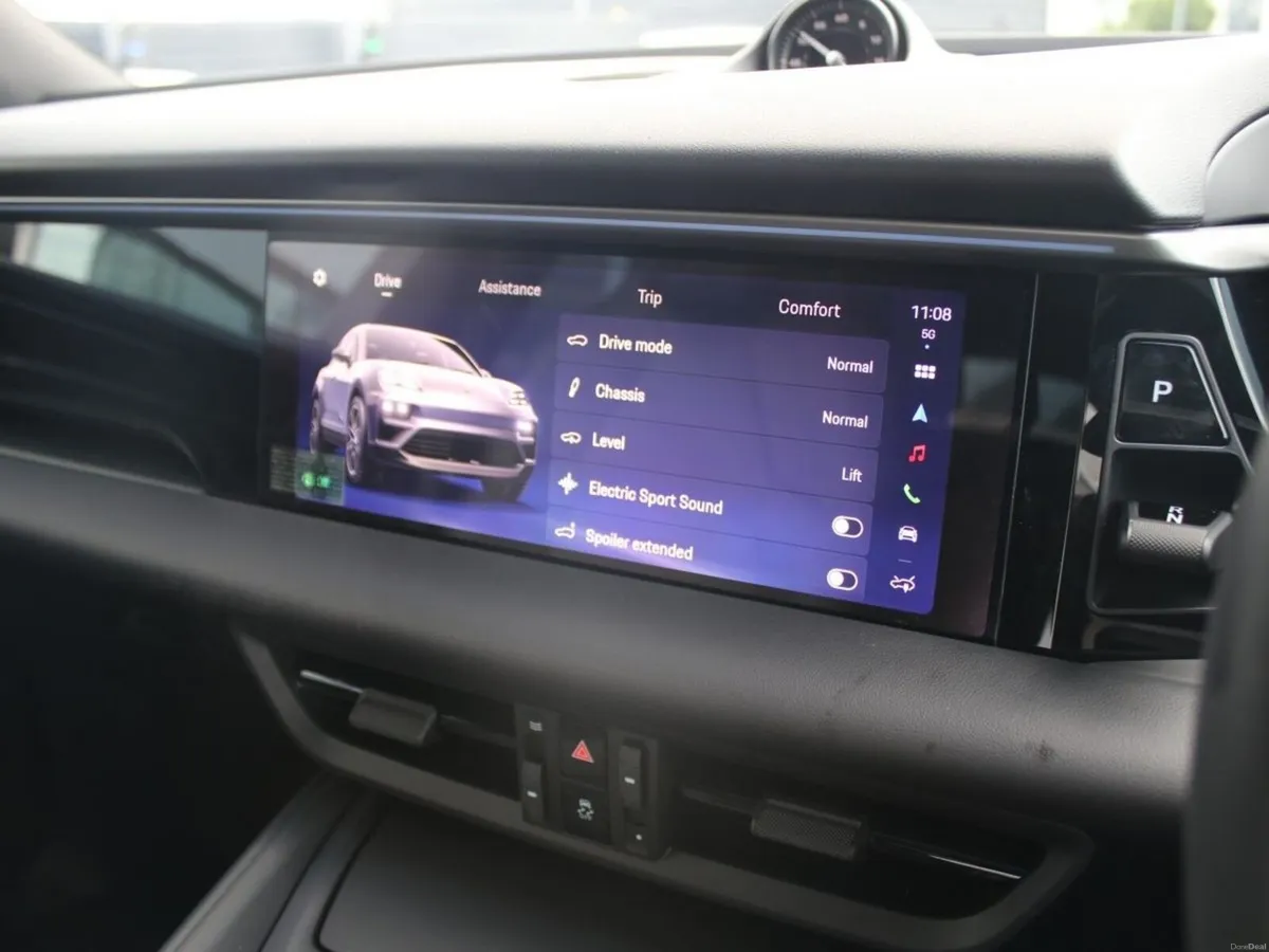 Porsche Macan Electric - Image 6