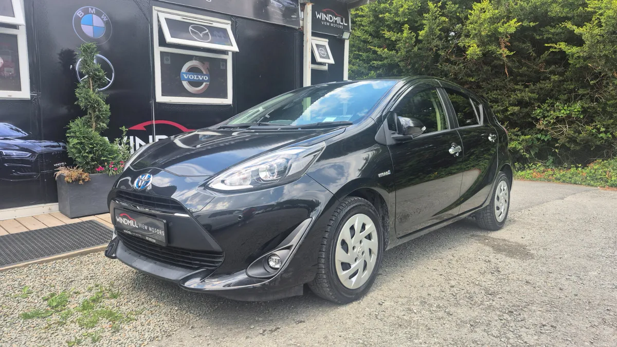 Toyota Aqua 1.5 Hybrid Automatic 2016 - Image 3