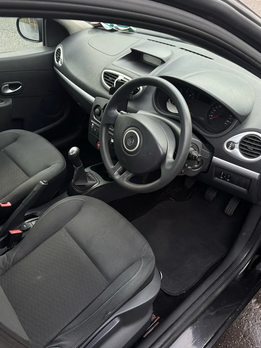 Renault Clio - Image 3