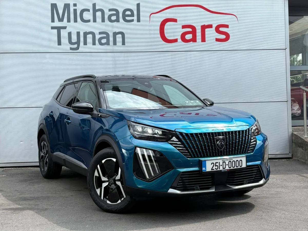 2025 Peugeot 2008e GT Line, Camera, 17" Alloys - Image 1