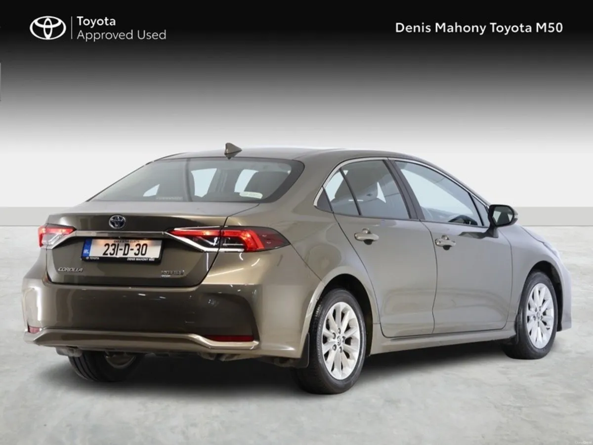 Toyota Corolla Luna Hybrid Saloon - Image 2