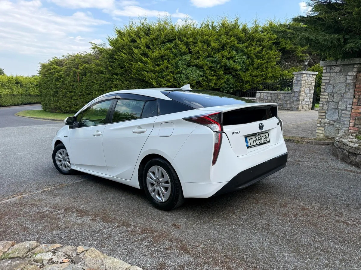 2017 Toyota Prius 1.8 Petrol Hybrid 09-2026 NCT - Image 3