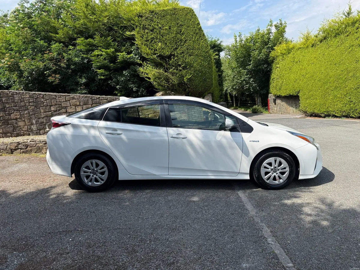 2017 Toyota Prius 1.8 Petrol Hybrid 09-2028 NCT - Image 5