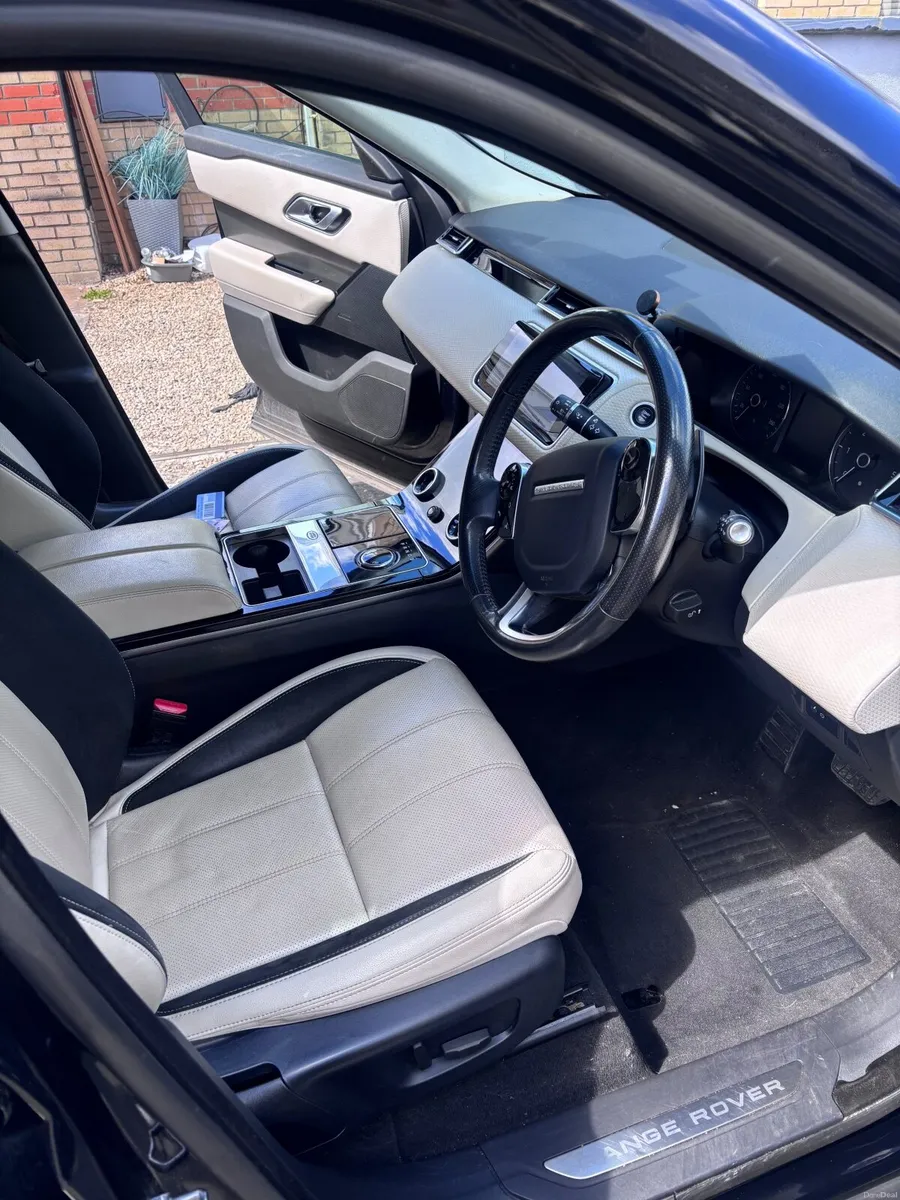 Land Rover Range Rover Velar 2019 - Image 4