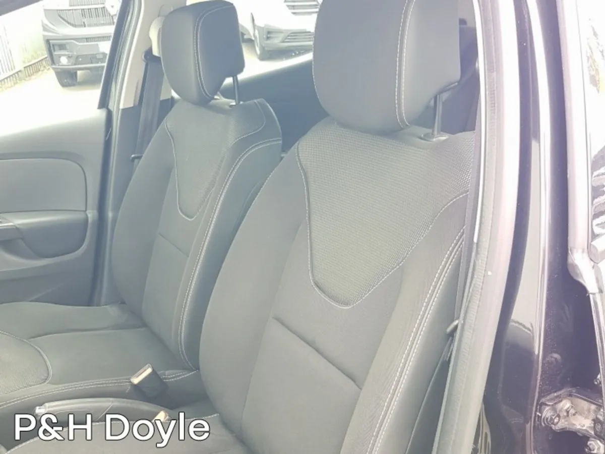 Renault Clio DYNAMIQUE NAV - Image 4