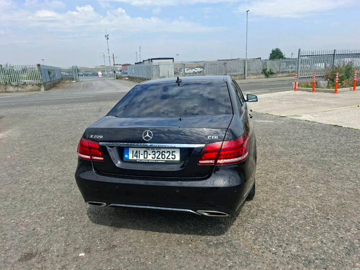 Mercedes E220 - Image 3