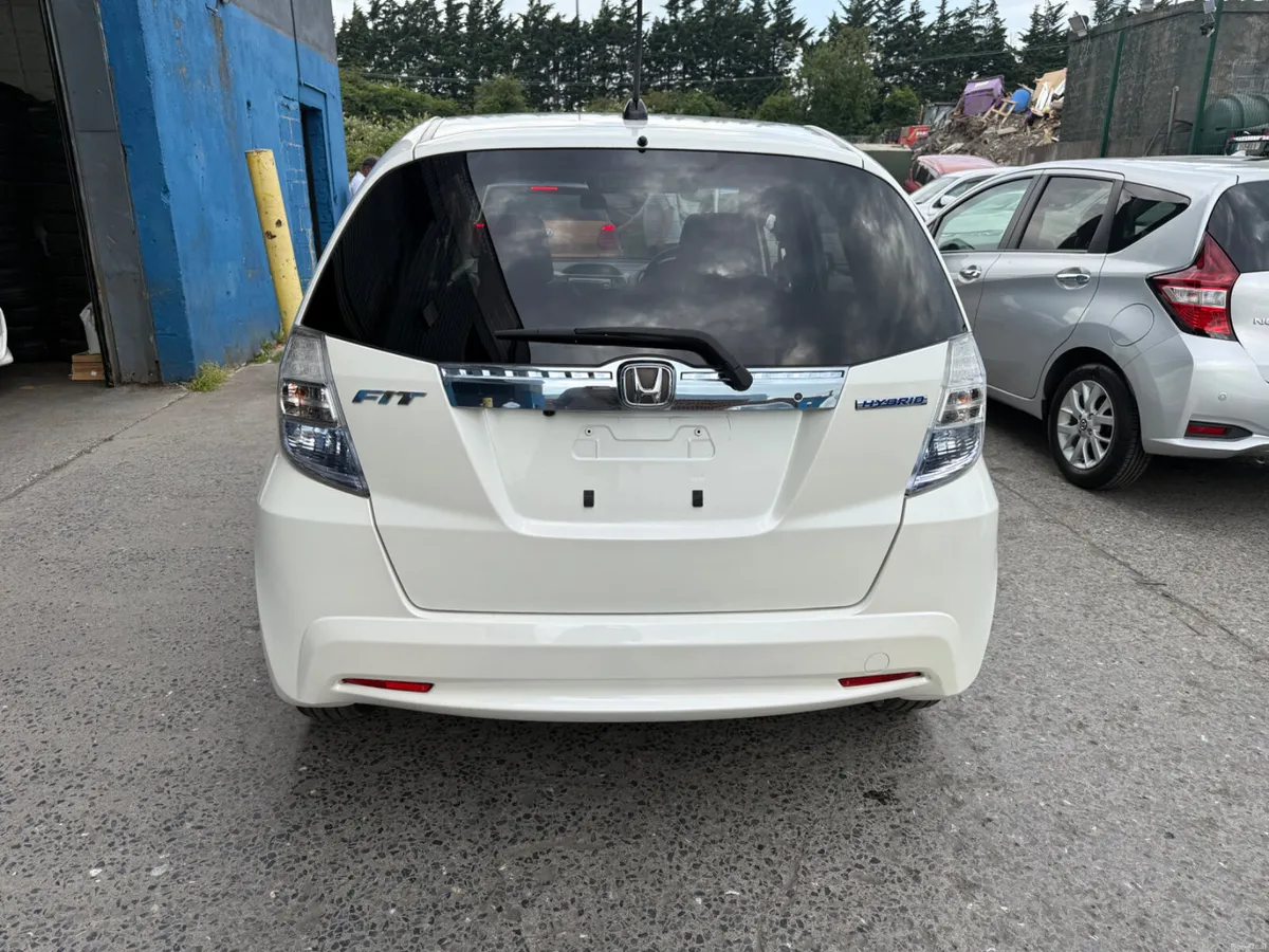 2013 Honda Fit Hybrid Automatic - Image 3