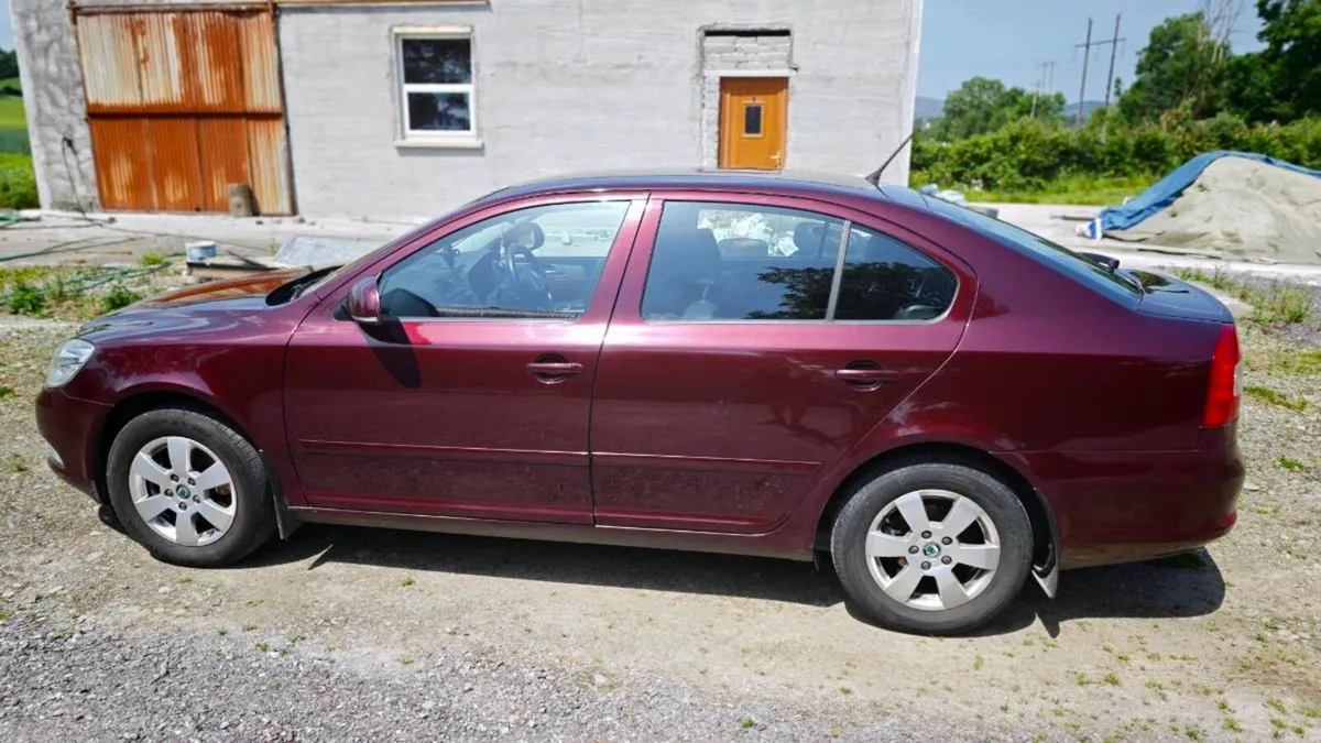 Skoda Octavia Elegance 2011 - Image 3