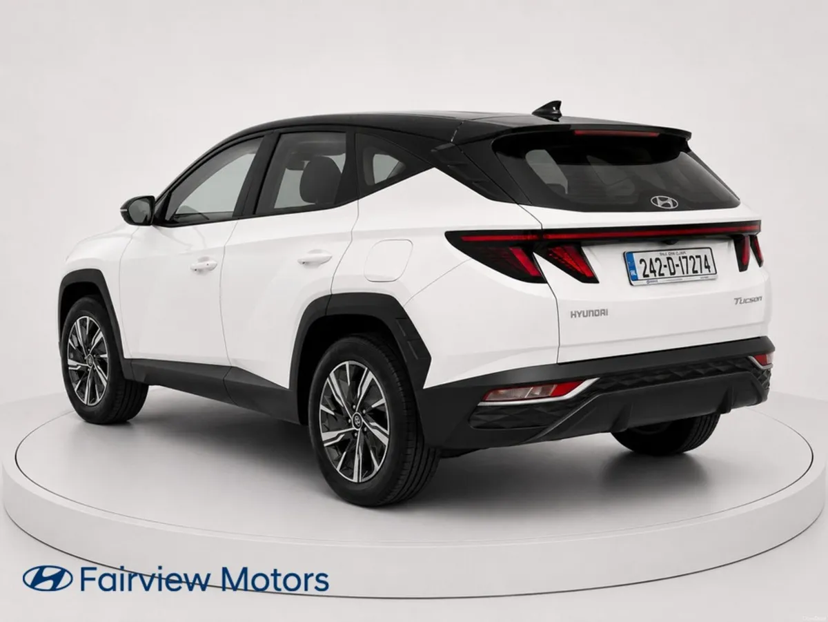 Hyundai Tucson HYBRID COMFORT PLUS ** VERY LOW KMS - Image 2