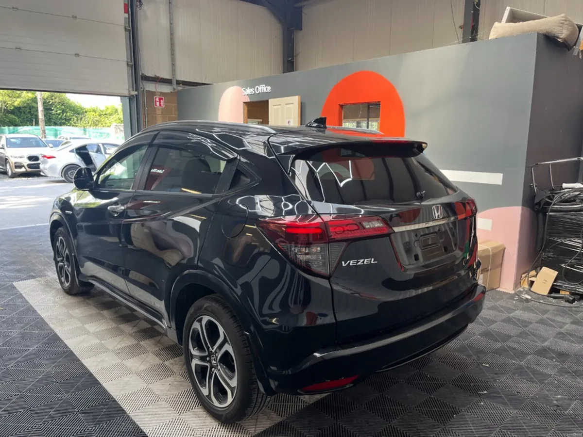Honda Vezel 2018 HONDA VEZEL HYBRID SENSING 1.5 AU - Image 4