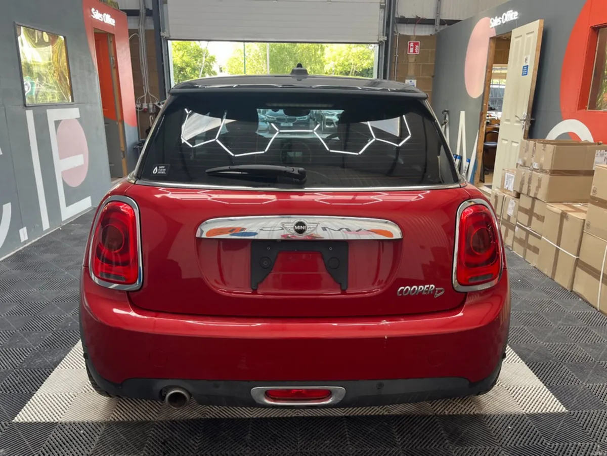 Mini Cooper 2017 MINI COOPER 1.5 AUTOMATIC / CRUIS - Image 3