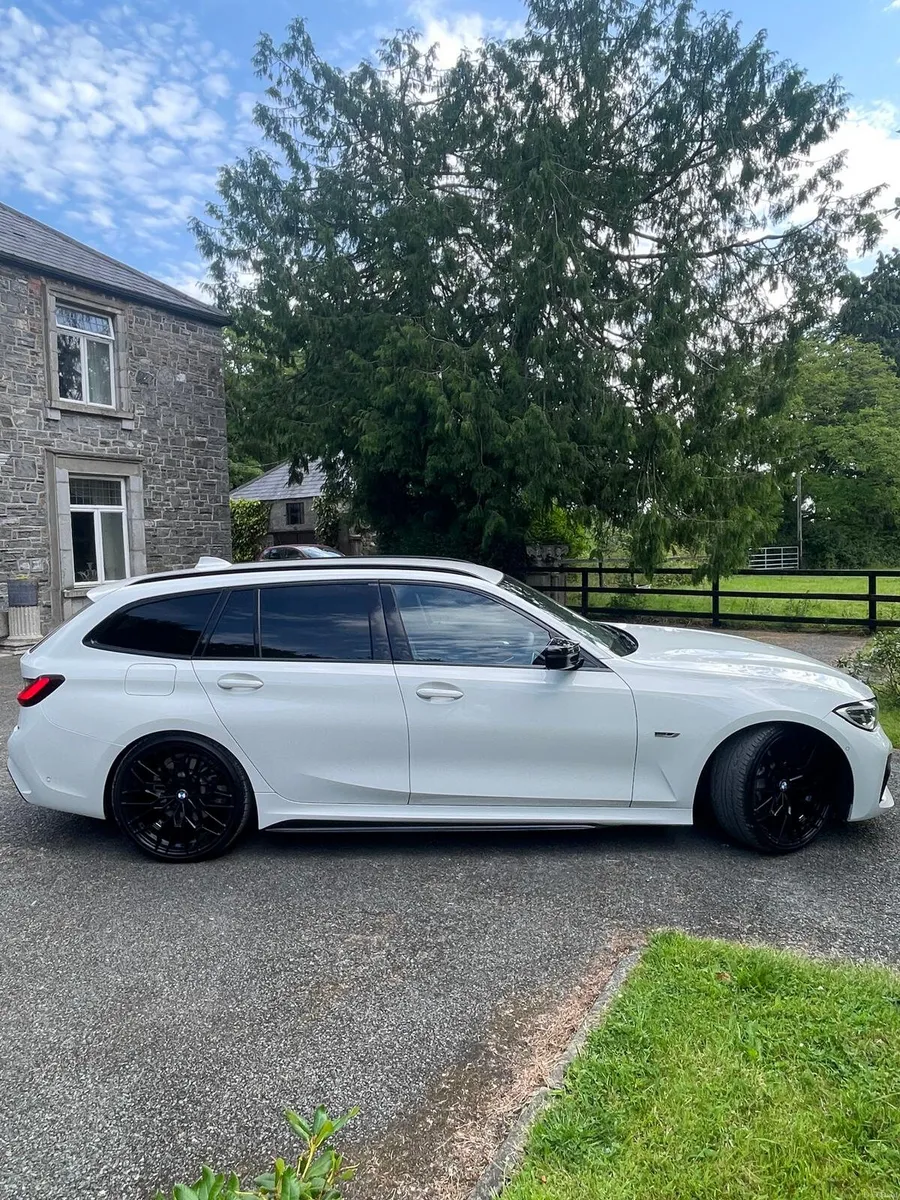 BMW 3-Series M-Sport Plug in Hybrid 2021 - Image 2