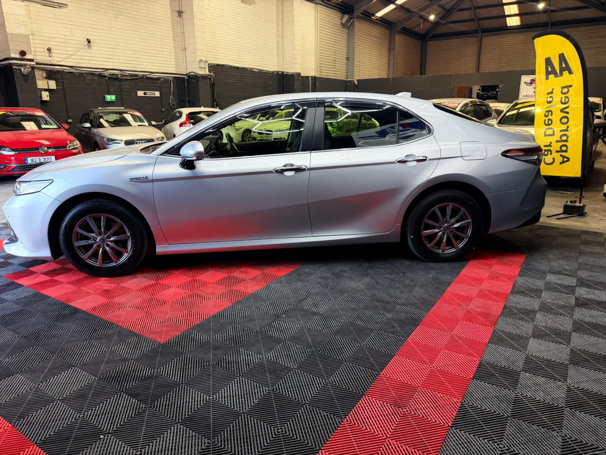 Toyota Camry 2020 - Image 4