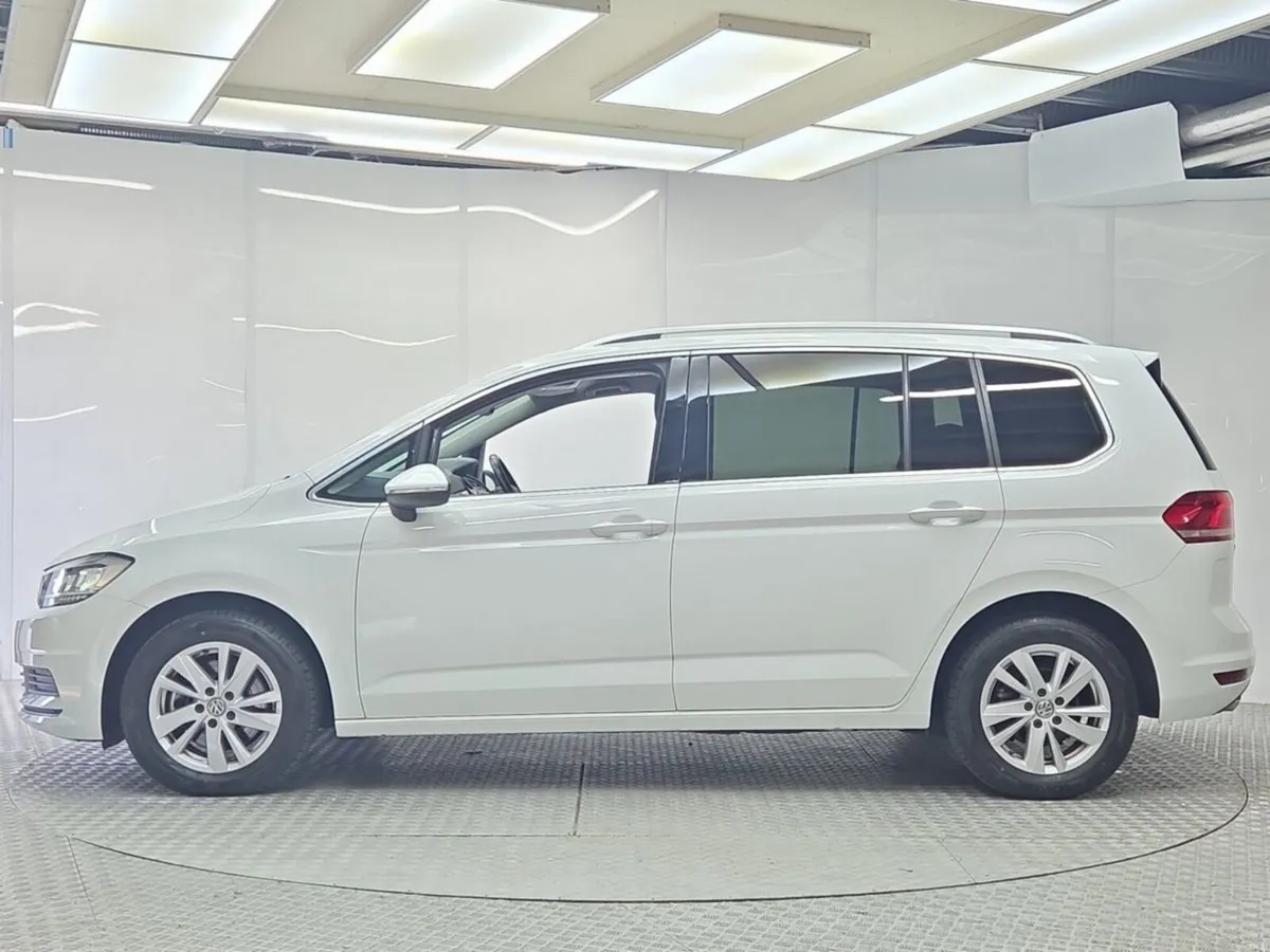 Volkswagen Touran 1.4 TSI Comfortline DSG 7 Seater - Image 5