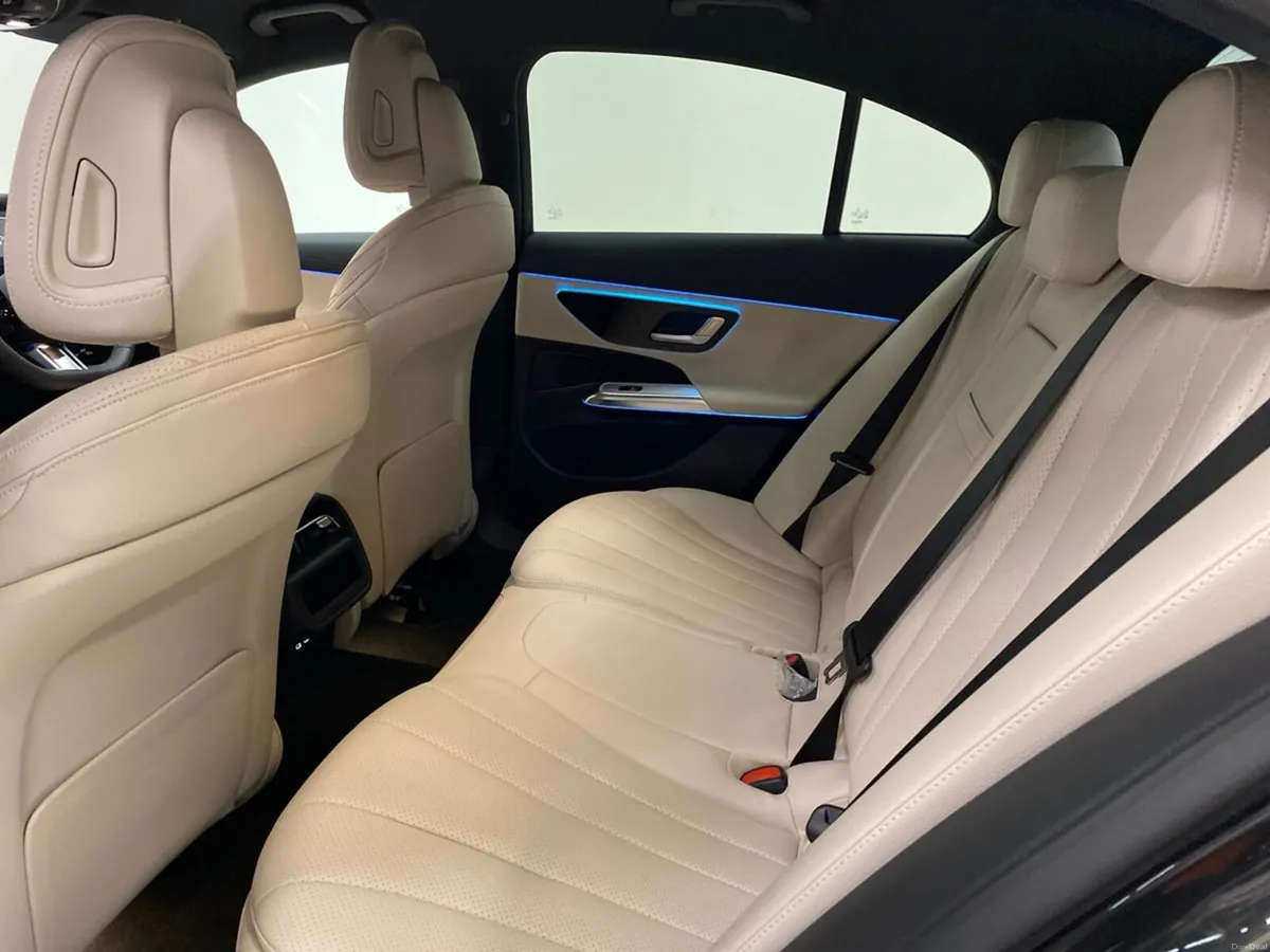 Mercedes-Benz E-Class E 300e AMG EDITION PLUS | 36 - Image 4
