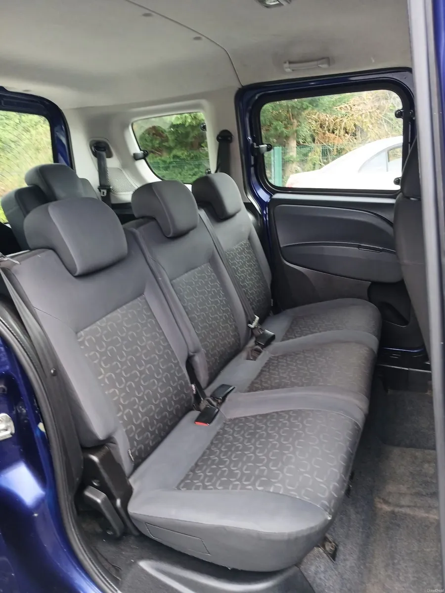 Fiat Doblo 2011 - Image 4