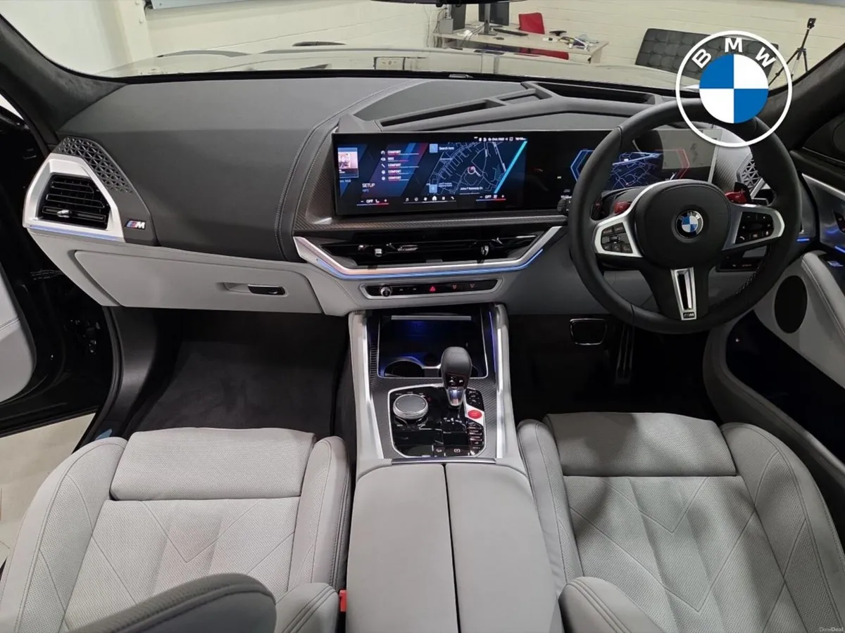 BMW XM XM 50E - Image 4