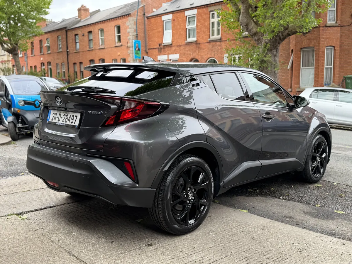 2021 Toyota C-HR, Hybrid Sport, New Nct 2028, SIMI - Image 5