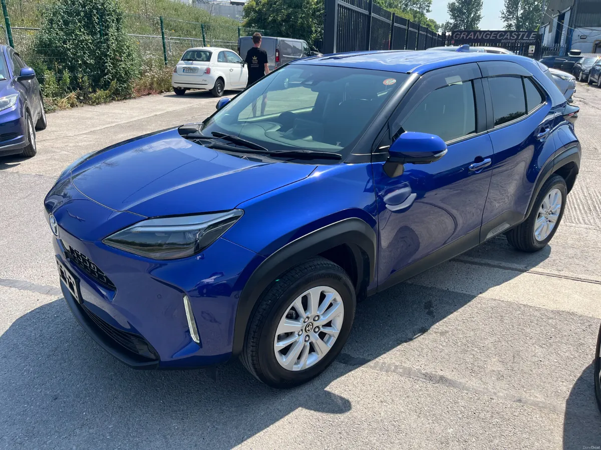 TOYOTA YARIS CROSS 2021, 1.5 HYBRID AUTO LOW KMS - Image 3