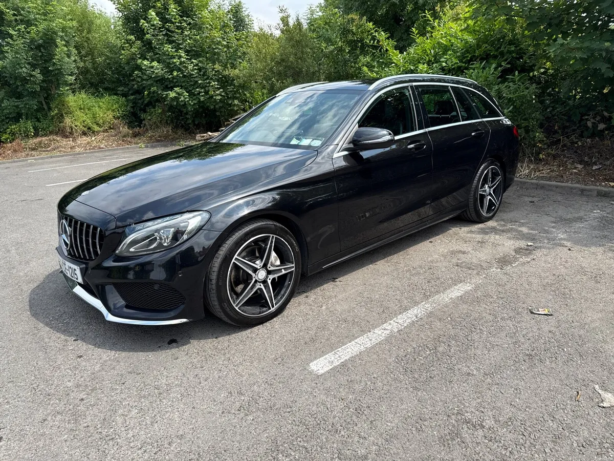 Mercedes Benz C Class AMG Line C220d - Image 4