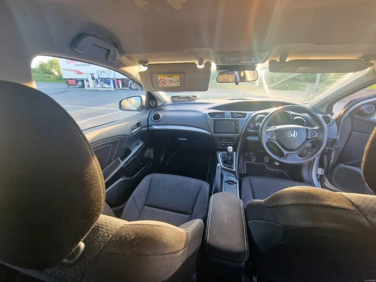 2015 Honda Civic - Image 4