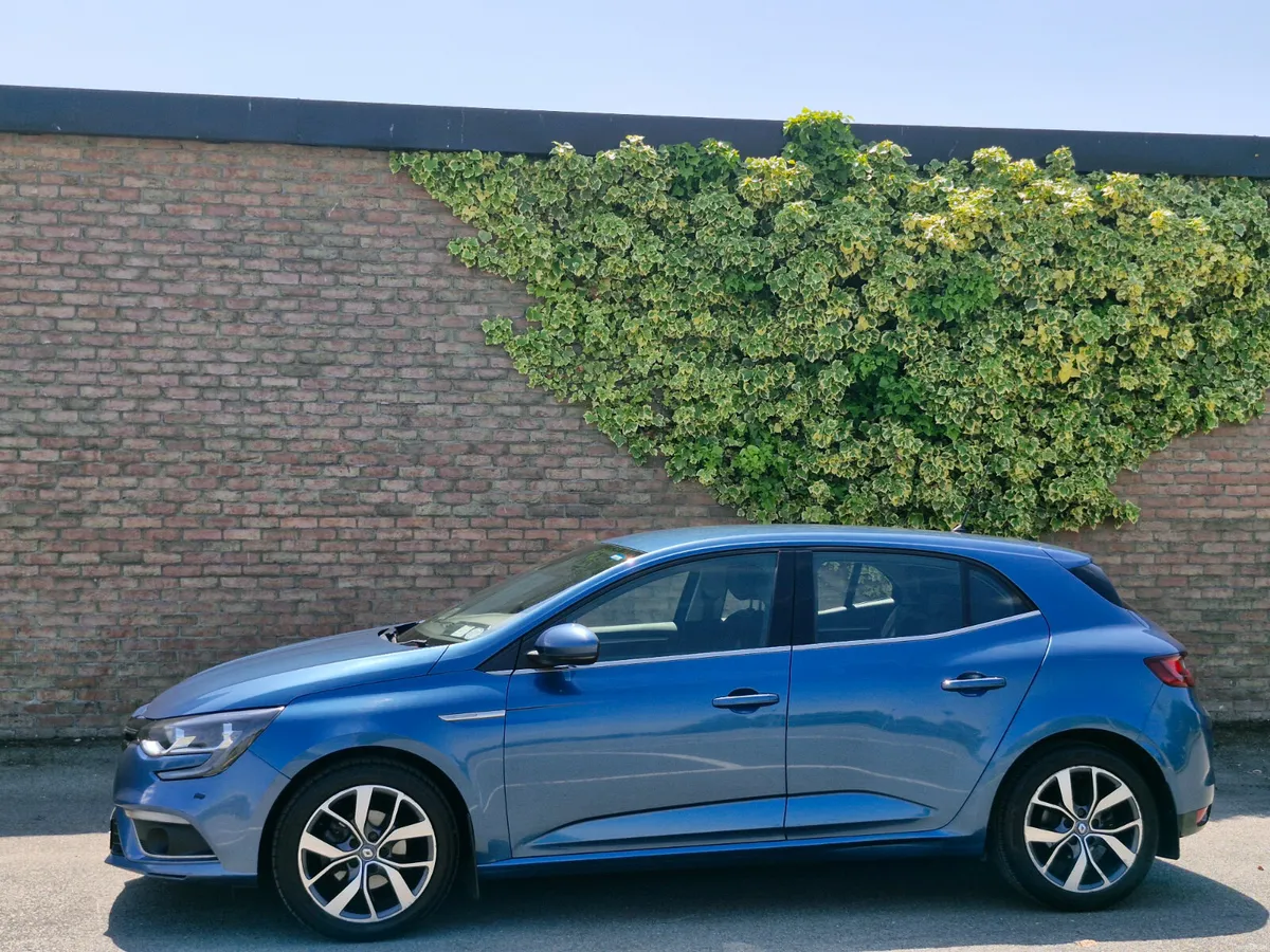 Renault Megane DYNAMIQUE NAV FINANCE AVAILABLE - Image 3