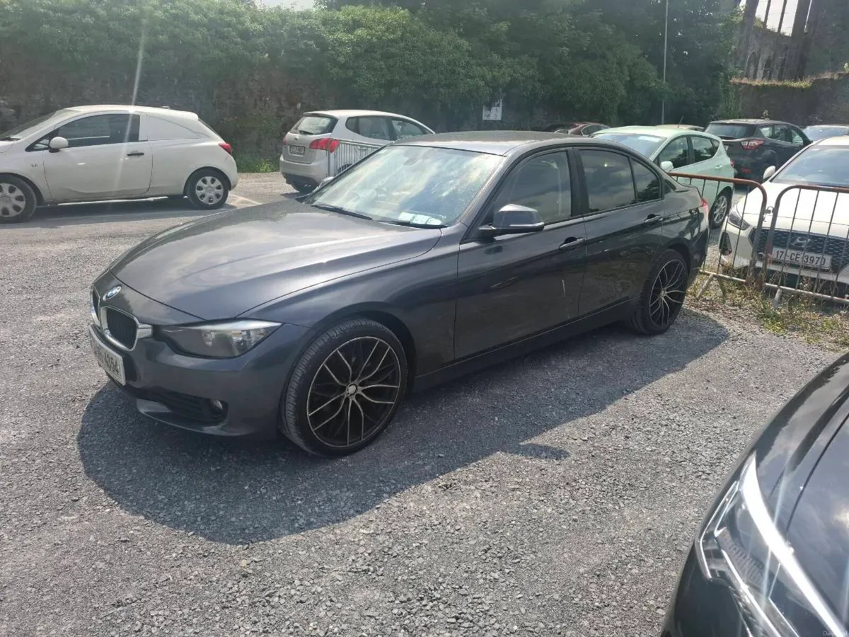 BMW 3-Series 2012 - Image 4