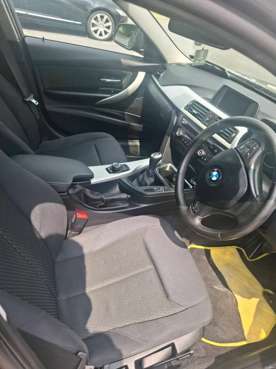 BMW 3-Series 2012 - Image 6