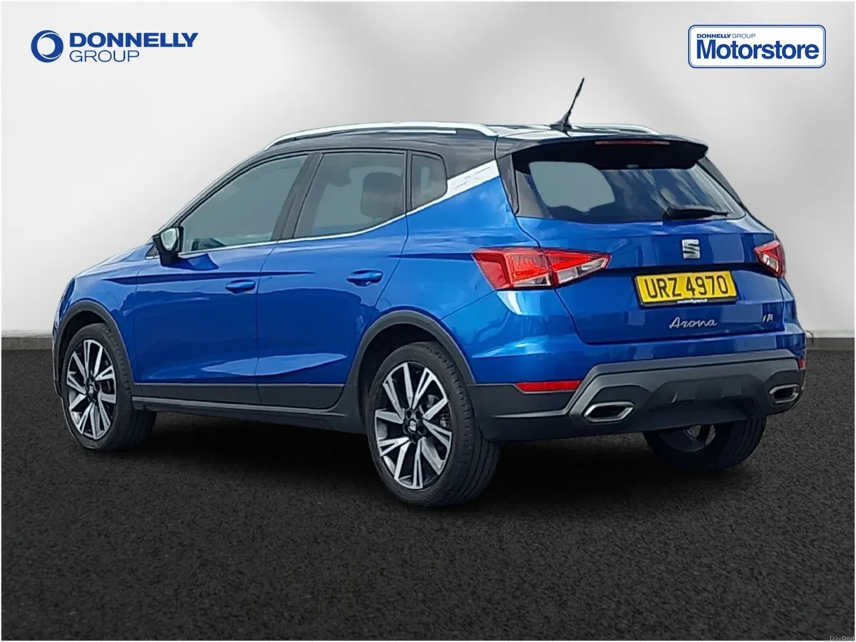 SEAT Arona Hatchback FR Edition - Image 2