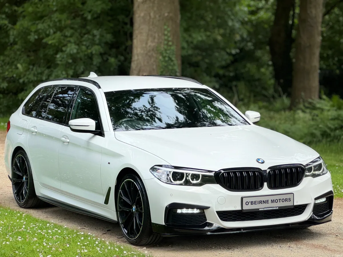 ALPINE WHITE G31 520D MSPORT TOURING - Image 2