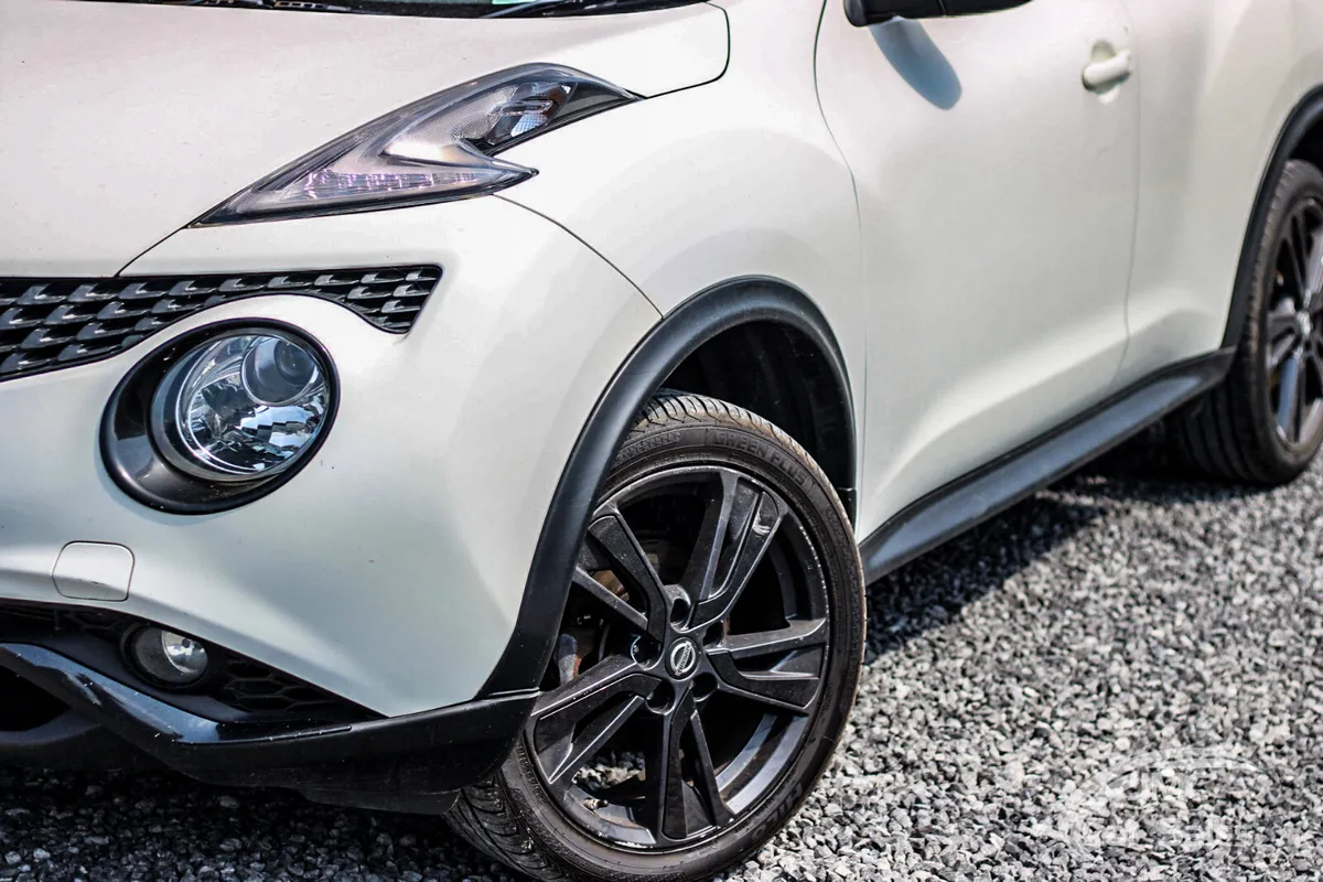 2016 NISSAN JUKE SV - Image 3