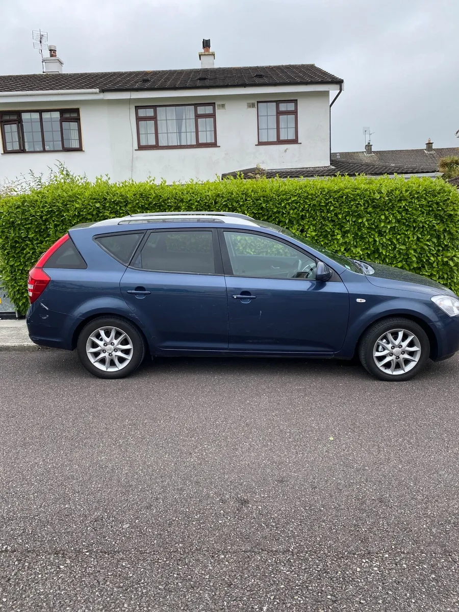 Kia Ceed 2010 - Image 5
