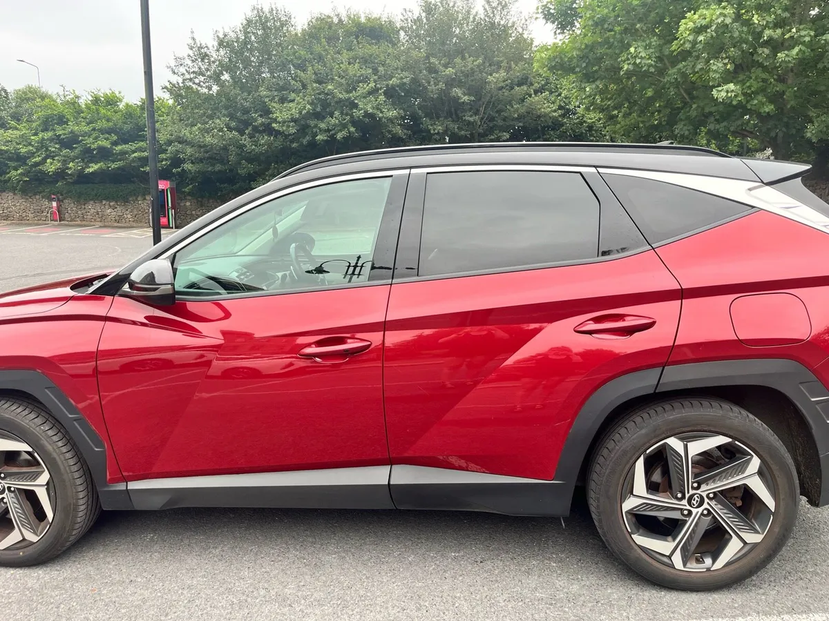Hyundai Tucson Executive Plus Two Tone - Image 1