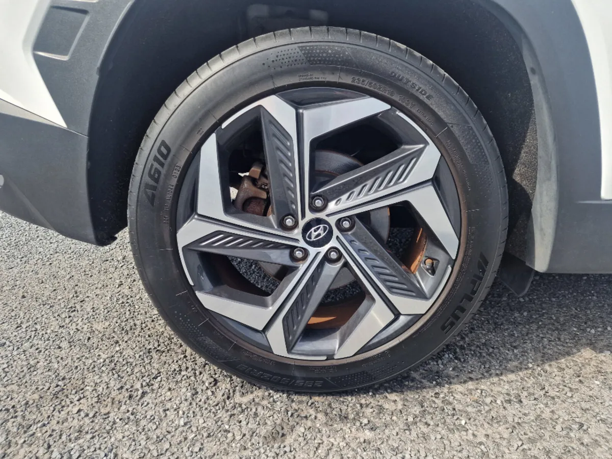 Hyundai Tucson Executive Plus HEV 5DR Auto - Image 4