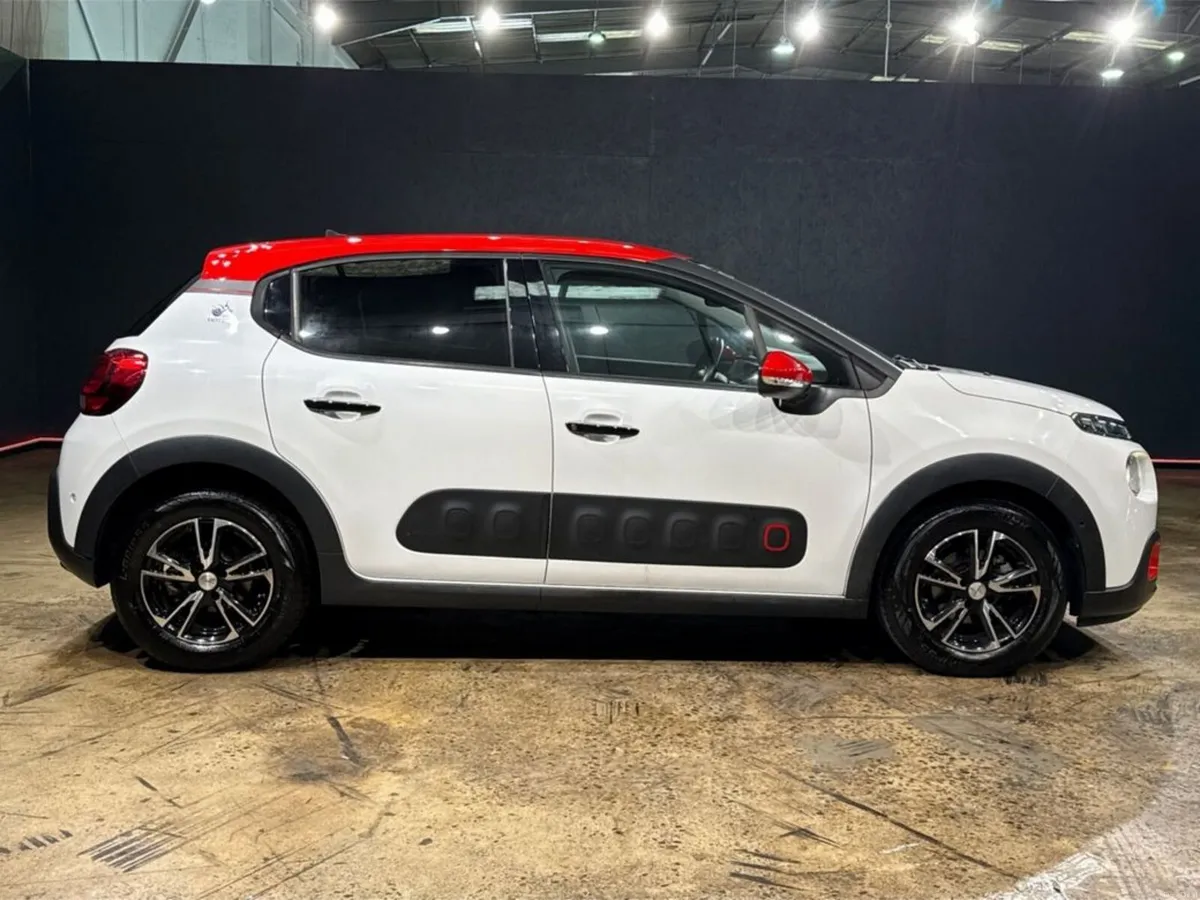 Citroen C3 1.2 AUTOMATIC - FACTORY ALLOYS - WHITE/ - Image 3