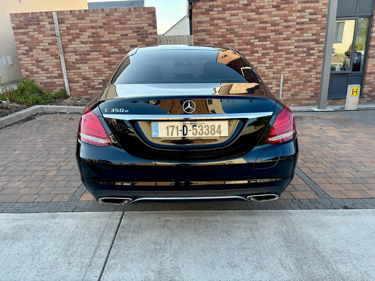 2017 (171) Mercedes-Benz C350e Premium Plus - Image 4