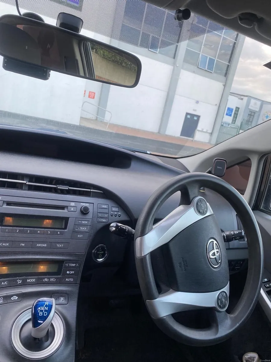 Toyota prius 2010 - Image 4