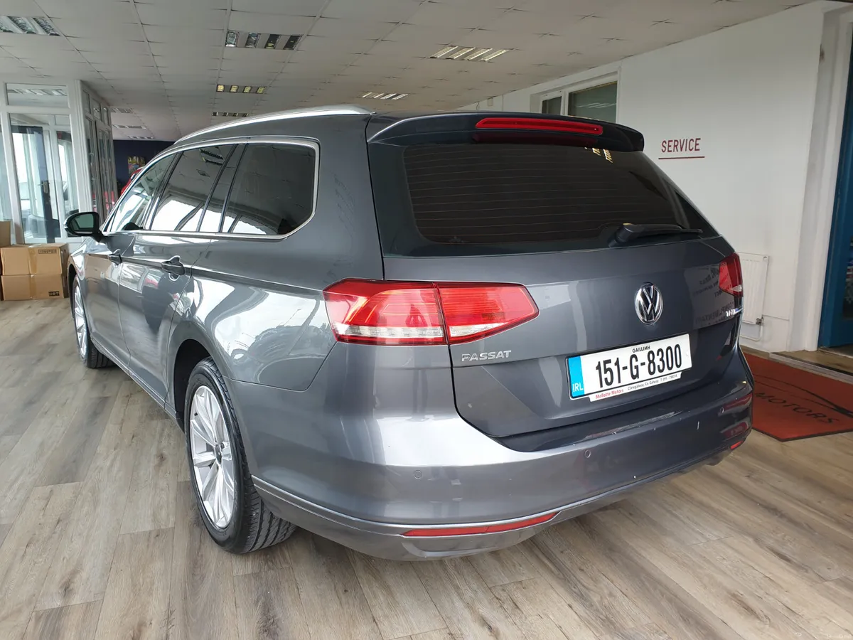 Volkswagen Passat 1.6TDI BUSINESS EDITION ESTATE - Image 4