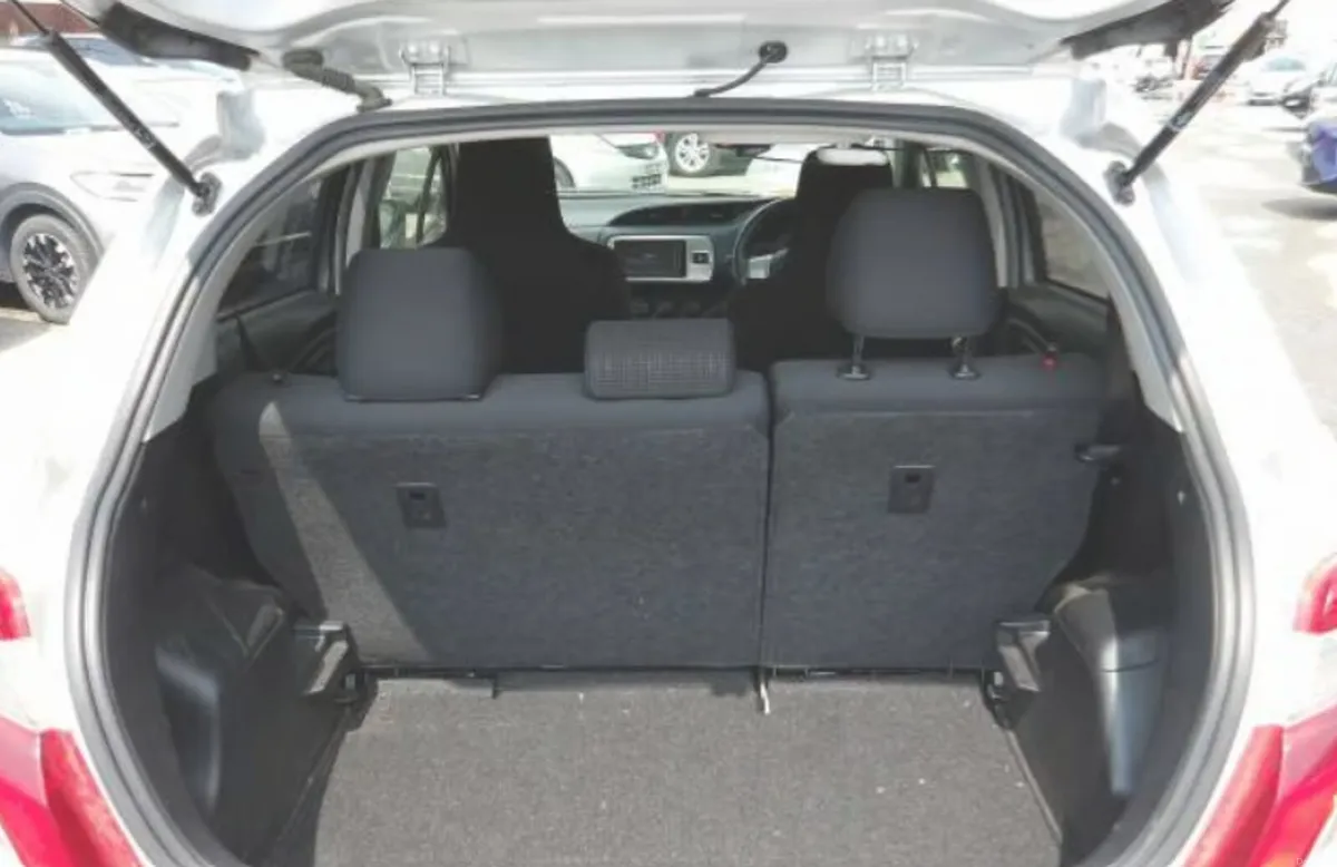 2015 Toyota Vitz/Yaris F, Automatic, 1.3 Petrol - Image 5