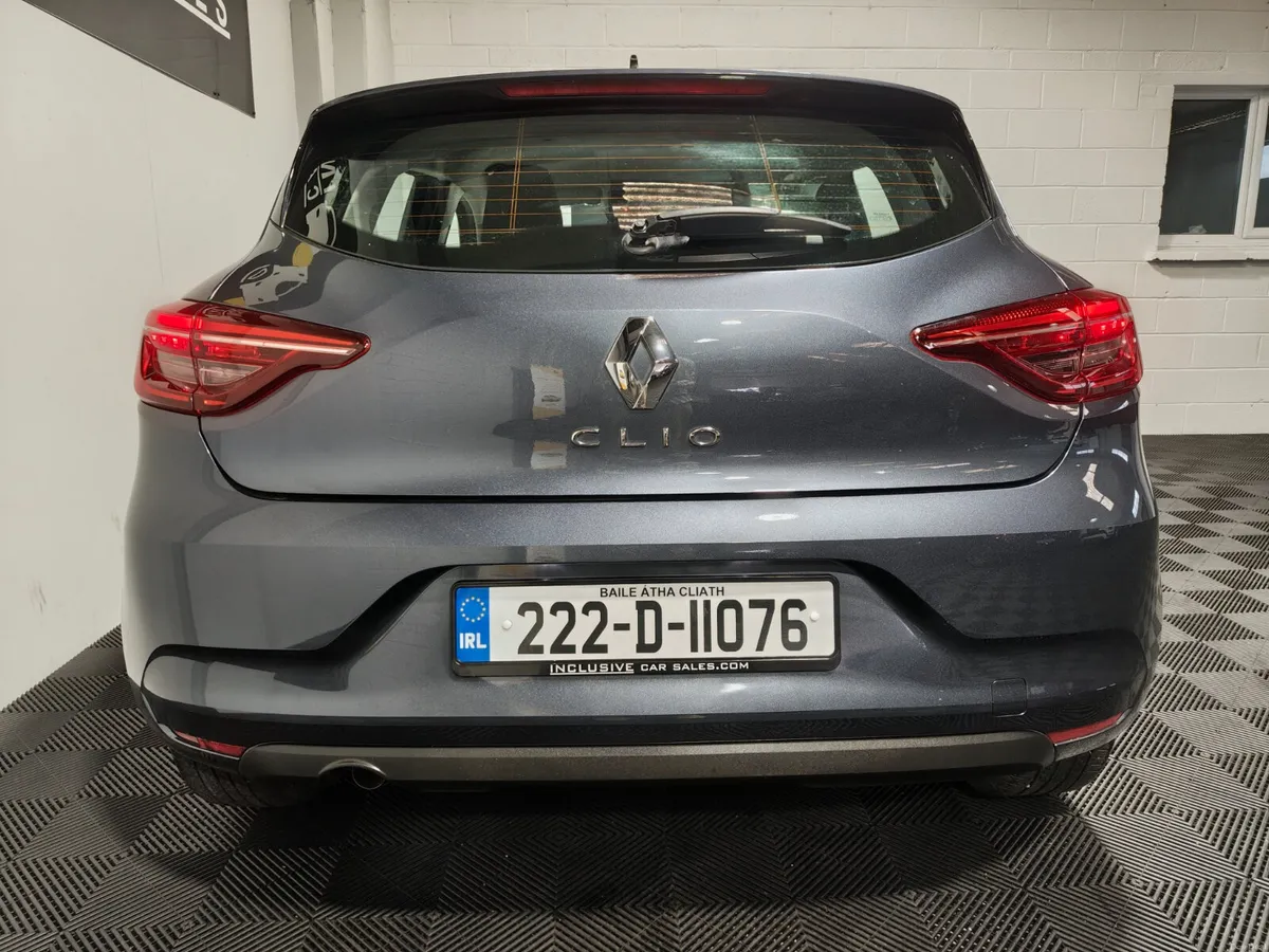 Renault Clio 2022 DYNAMIQUE EDITION 6 SPEED PETROL - Image 6